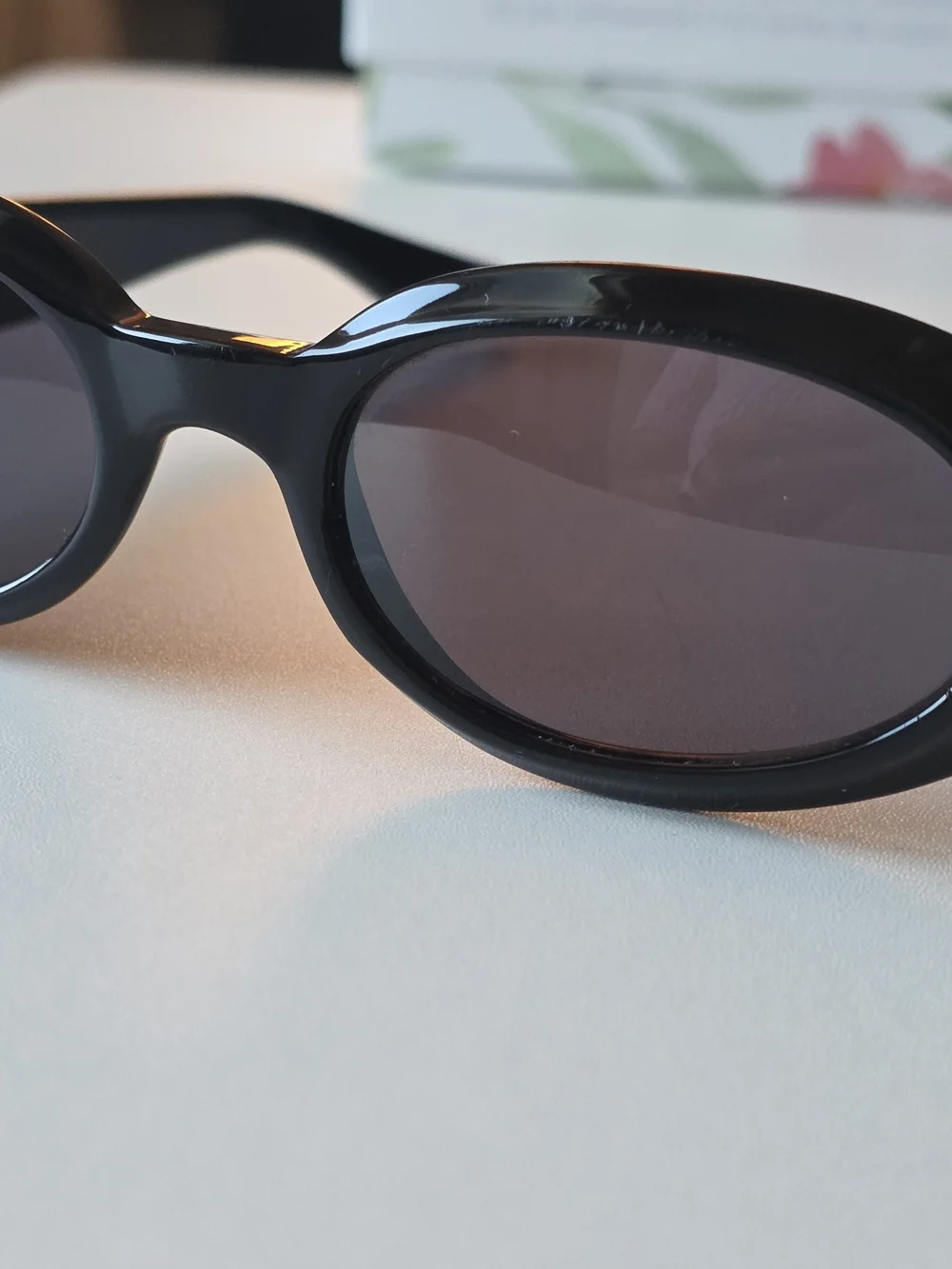 Gucci Black Oval Sunglasses with Temple Logo Plaque 2419/N